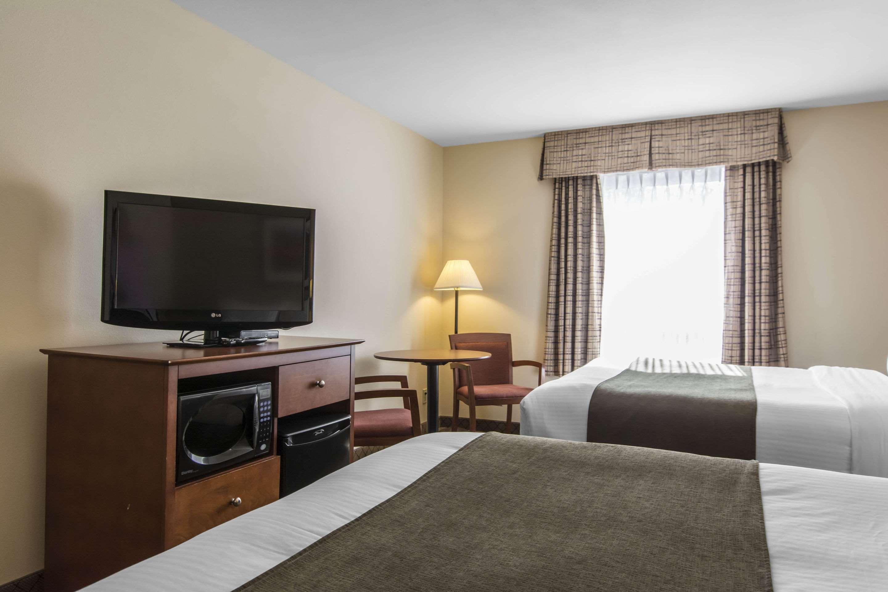 Quality Inn Airport Moncton Zewnętrze zdjęcie