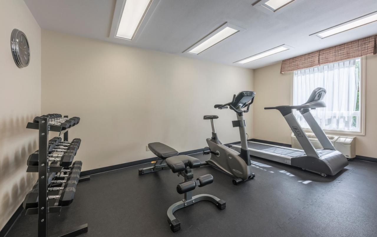 Quality Inn Airport Moncton Zewnętrze zdjęcie